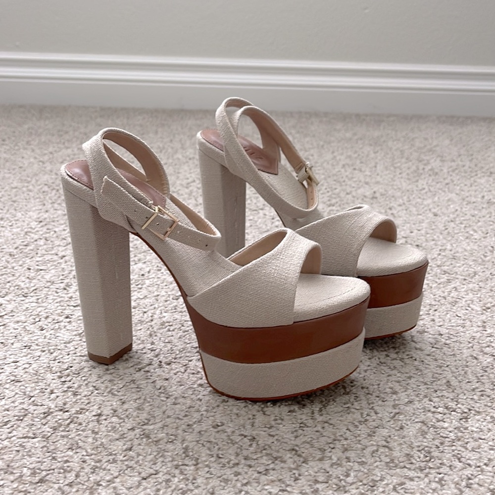 Schutz Kaila Platform Sandals in Oyster Size 5.5